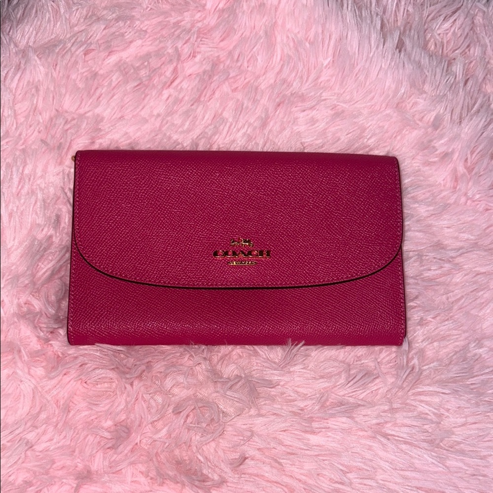 NWOT Coach Pink Women's Wristlet